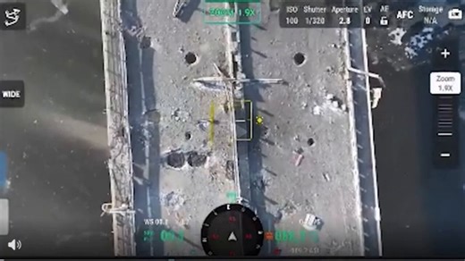 ⚡️ Ukrainians destroy a bridge with drones for the first time — The TelegraphThe Ukrainian Armed Forces carried out a unique operation that lasted about two months. The target was a bridge over the Konka River, which Russian forces used to supply positions on the islands and shell Kherson.According to The Telegraph, Ukrainian forces initially tried to destroy the crossing using conventional means — airstrikes and HIMARS. However, the bridge proved too resilient, and these attacks failed to achie