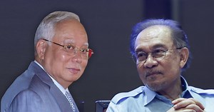 Najib cites Anwar's remarks to challenge 'flaws' in 1MDB trial | New Straits Times