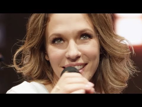 Lorie - La vie est belle (Clip Officiel)