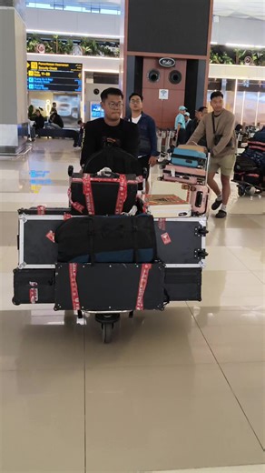 Tips Bawa Alat Musik Saat Manggung di Luar Pulau