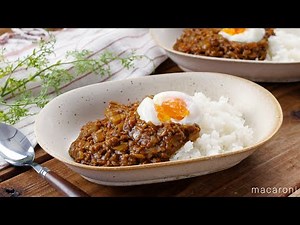 【生トマトのキーマカレー】フライパンひとつ！15分で完成！生のトマトを使うフレッシュなキーマカレー♪｜macaroni（マカロニ）