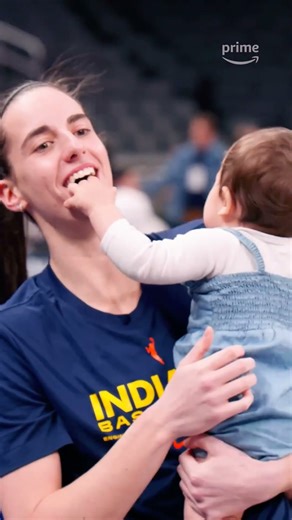 Queen Caitlin's adorable moments with baby!