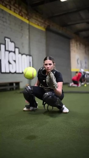 Moving through our station work in our @eastonfastpitch The Very Best Catcher’s Gear 🖤 | Jen Schro Catching