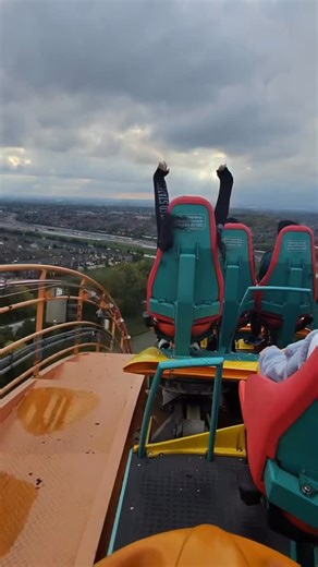 WonderLand_PoV on Instagram: "On-Ride POV:Behemoth Back Row 🧡Filmed with Rayban Meta 🕶️#canadswonderland #coaster #sixflags #behemoth"