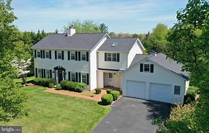 381 Old Kitchen Rd, White Post, VA 22663 - MLS VAFV2012226 - Coldwell Banker