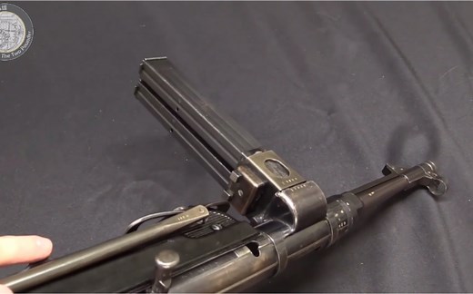 搬运【被遗忘的武器】二战原装双弹匣实验型MP40—MP40/1型解析