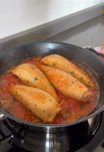 Calamari Ripieni: Ricetta Facile e Gustosa