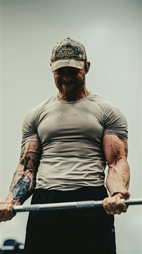 Corey Perkins on Instagram: "This program works. Comment “join” for a free week #becomeunrecognizable #optimizedtraining #bodybuildingprogra m #fitnessmotivation"