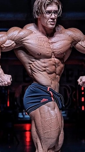 289K views · 5.2K reactions | Very Muscular Bodybuilder Show Pose  | Gym Lover | Facebook