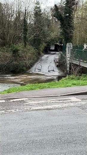 Hidden Road Under Water in Birmingham 😳 🏴󠁧󠁢󠁥󠁮󠁧󠁿🇬🇧| Rare “Mill Walk” You Must See