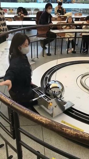 【1700万回再生超】名古屋市科学館の超貴重映像【フーコーの振り子/名古屋/観光/おすすめ】 #shorts