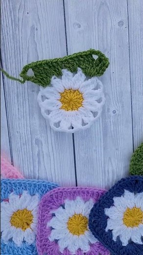 Beginner crocheter? Try out my Daisy Granny Square 🌼