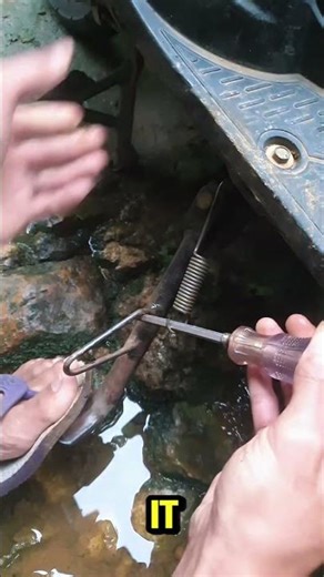 Quik guide to installing a motorcycle stand spring #diy #tips #practice