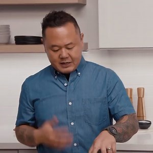 72K views · 1.6K reactions | Tame that ginger! Get pure ginger without any fiberous mess! I learned this working sushi bars! #repost @foodnetworkkitchen ・・・ You'll never grate ginger another way after THIS! Say goodbye to skin and fibers ⁠ ⁠ For more tips and tricks, check out @jettila's Salmon Misoyaki episode of #ReadyJetCook on the #FoodNetworkKitchen app. Link in bio! | Chef Jet Tila | Facebook