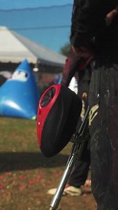 Why is the Dye LTR loader a smart pick for your #Paintball setup🕶️ Smart, Durable Design Tool-less disassembly makes cleaning and maintenance fast and simple on-the-field. A spring-loaded floor tray and anti-jam Sharkfin trigger help clear misfeeds instantly, so you spend more time shooting and less time troubleshooting. The interchangeable lid system lets players swap to a speed feed in seconds (sold separately) for quicker reloads. 🔋Efficiency Reliability Powered by just 3 AA batteries, the 