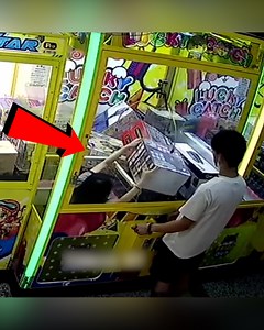 20K views · 80 reactions | Claw machine challenge meets her clever moves! #fblifestyle | Raechelle Chase IFBB Figure Professional | Facebook