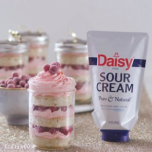 1.1M views · 2.7K reactions | There's no better way to celebrate the New Year than with cake in a jar. Watch how to make the Sour Cream Cake with Blood Orange Glaze: taste.md/2A9C99Z | Tastemade | Facebook