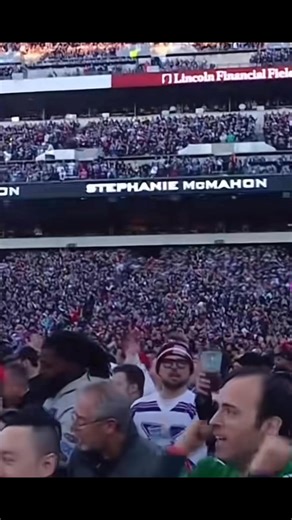 They were so happy to see me 😮 love you all ❤️❤️❤️❤️ #foryoupageシ #StephanieMcMahon #usa #goviral #viewers | Stephanie McMahon fans page