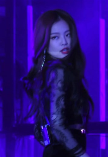Jennie from BLACKPINK: So Hot Fancam Highlights