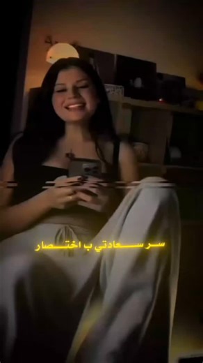 10k son on Instagram: "#1m 日本利用压电瓷砖将脚步转化为电能。这 些瓷砖捕捉来自你脚步的动能。当你行走时 你的重量和动作会对瓷砖产生压力。瓷砖会轻 微弯曲,从而产生机械应力。瓷砖内部的压电 材料将这种应力转化为电能。每一步都会产生 少量电荷,而数百万步结合在一起就能产生足 够的电力来驱动 LED灯、数字显示屏和传感 器。在像涩谷车站这样繁忙的地方,每天大约 有240万个脚步为这一系统作出贡献。这些电 能可以被储存或立即使用,从而减少对传统电 力来源的依赖,并支持可持续的城市基础设 施。这种方法将日常运动转化为实用的可再生 能源 #日本 #知识 #事实 #你知道吗 #推荐 #科 技 #创新 #历史 #技术 #实验 #热门#1m"