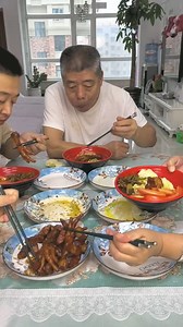 13K views · 72 reactions |  Top Chinese Prank Video 2025 Family Food Fights and Funny Moments! 藍  | Dulces Cursos Vannessa | Facebook