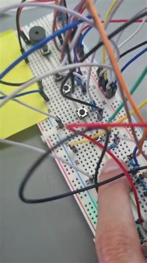 Video de teclado de botones con fotorresistor y un TM1637 4-digit 7-segment LED display