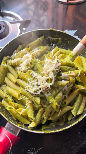 Piyanshi Goel | Quick & Easy Pesto Pasta recipe🤍😍 Follow @foodiesincechildhood @foodiesincechildhood #pestopasta #recipeoftheday #pesto #viralrecipes... | Instagram