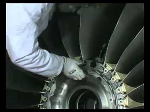 CFM56 7B Fan Blade Installation