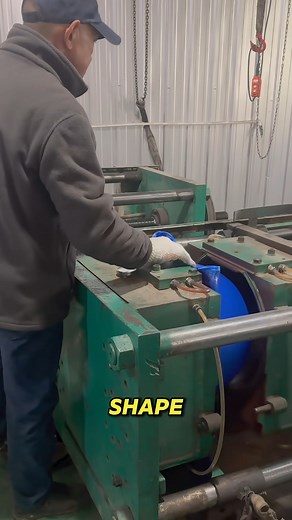 87K views · 131 reactions | No glue, no seams—just one piece of plastic inflated into shape. #OnePieceMolding #AquacultureInnovation | Sweet Studio | Facebook