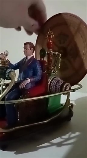 H.G. Wells' the Time Machine 1/18 Scale Deluxe Model (figures Not Included) - Etsy