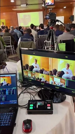 Multi-camera live streaming setup for speech. #streaming #livestream #greenscreenstudio