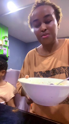 What do you do when your cravings set in uncontrollably? What do you snack on generally? #90daystochristmasdietchallengewithmimi