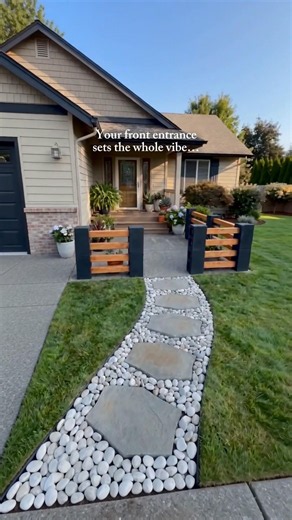 Designing a Custom Front Yard Entryway and Walkway