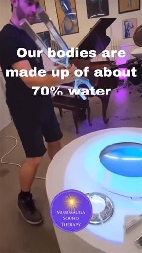 Lisa Boon on Instagram: "This incredible experiment reveals how vibrations transform water into stunning cymatic patterns. Our bodies, made up of approximately 70% water, deeply connect us to these resonances. Just like a sound bath envelops us in soothing frequencies, these vibrations resonate through our cells, promoting relaxation and healing. 📹 by @earth_tuned and @acolyteinstruments DM for removal request (no copyright intended) ©️All rights and credits reserved to the respective owner(s) 