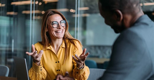 Master your body language to boost your influence: A CNBC Make It course