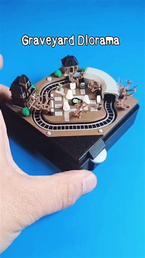 #Loop Start the "Ghost Hunt" with the Graveyard Mini Train Diorama.👻 Happy Halloween 🎃 💾 Halloween Graveyard Diorama: https://makerworld.com/models/1917485 💾Full MiniTrain Model Collection: https://makerworld.com/collections/5004922 🖨️Printer: @bambulab_official Bambulab X1C 🎨Filament: Bambulab PLA Basic 🌳Linktree: https://linktr.ee/bambamdesign #minitrain #diorama #graveyard #3dprint #diorama #minitrain #halloweentoys | BamBam Design