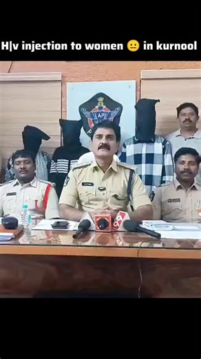 My City-KURNOOL on Instagram: "09-01-2026 మధ్యాహ్నము సుమారు 2.30 గంటల కాలమప్పుడు, డాక్టర్ SLR కరుణ్ కుమార్, విశ్వభారతి హాస్పిటల్ గారి భార్య డా. కె.శ్రావణి, KMC Assistant Professor, తన స్కూటీపై డ్యూటీ నుంచి భోజనం కోసం గణేష్ నగర్ లో వున్నా తన ఇంటికి బయలుదేరి, వినాయక ఘాట్ ముందు వైపు గల కే సి కెనాల్ మురికి కాలువ దగ్గరకు వచ్చేసరికి ఎవరో గుర్తు తెలియని ఇద్దరు వ్యక్తులు వెనక నుంచి TG 33 0984 నంబర్ గల హోండా షైన్ మీద వెంబడిస్తూ వచ్చి శ్రావణి స్కూటీని డ్యాష్ ఇవ్వగా, డా. కె.శ్రావణి క్రింద పడగా గాయములు అయిన