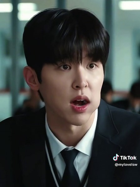 My Hyunwoo - Lee Si Woo: A Perfect Family in Korean Drama