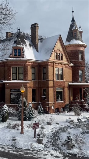 ✨ Thinking About Date Night? 🕯️ Looking to treat your significant other to a romantic night out? Join us at h Chophouse inside the historic Henderson Castle for a truly unforgettable fine-dining experience. 🥂🍽️ We’re open seven days a week and proudly welcome the public to enjoy chef-crafted dishes, stunning views, and an ambiance unlike anywhere else in Kalamazoo. 🏰 Call to reserve or book online for your special night out. ⬇️⬇️ 🔗: https://tableagent.com/kalamazoo-portage/h-prime-chophouse