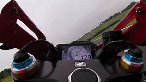 18K views · 527 reactions | Join Bruce, for a lap of Cadwell Park on Honda's 2020 Fireblade... | Fast Bikes Magazine | Facebook