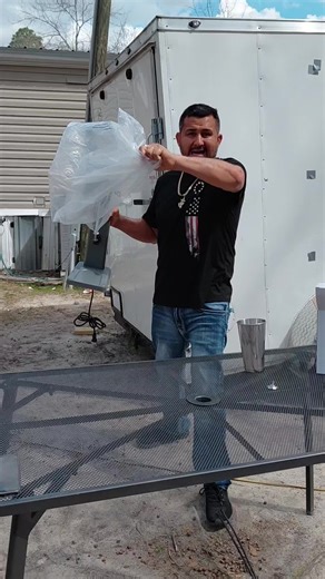 #I VEVOR Milkshake Maker Machine, 375W Commercial Milk Shake Maker Mixer, Single Head Drink Mixer Blender Machine, 3-Speed Milkshake Blender with 27.7oz Stainless Steel Cup for Commercial