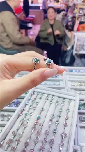 ladygagacrystals offers natural crystal rings perfect for summer, featuring adjustable sizes and elegant designs to brighten any outfit.