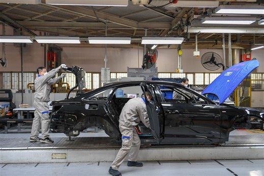 Volkswagen, Honda Halt Production at China Plants Due to Covid-19 Curbs