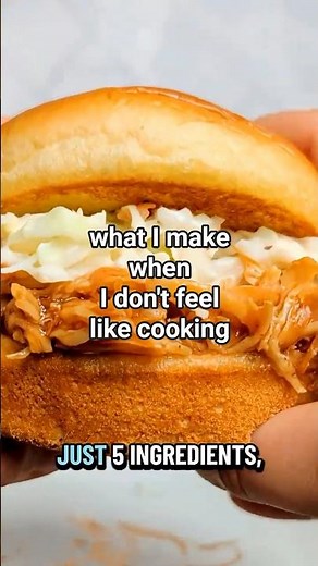 easy 5 ingredient dinner: BBQ Pulled Chicken Sandwiches with Coleslaw #easydinner #easymeals #dinner