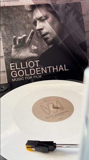 Playing Elliot Goldenthal's "ALIEN 3 suite" on vinyl
