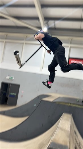 Dogg Scooters on Instagram: "Takes a lot of talent to make it look this easy 😮‍💨 @bradley44hughes #dogglife #scootering"