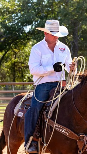 Heavy in your hand. Balanced in your swing. Deadly on the heel side. 🤠🔥 We get asked all the time for a heavy heel rope that still keeps that perfect tip and body balance — and we’ve got the answer. The Remedy is 100% nylon, built for extreme durability and unmatched consistency, especially when the heat turns up. It keeps its feel run after run. The RAD brings that ideal poly/nylon blend with a stronger tip-to-body ratio, giving you added control without sacrificing speed. Both ropes handle e