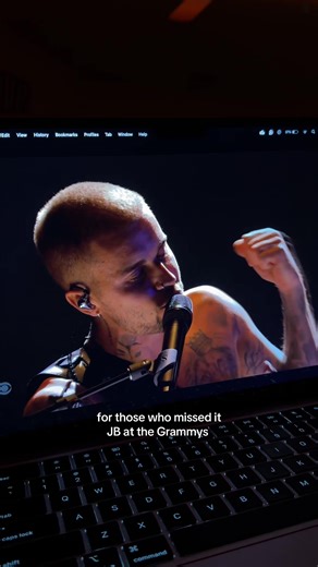 Justin Bieber's Purple Guitar at the Grammys 2023