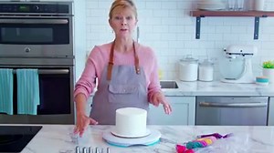 How to Pipe a Star Drop Flower