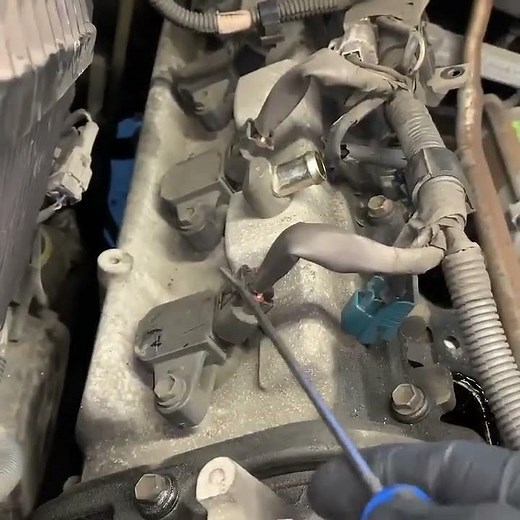 Toyota/Lexus Ignition Coil Removal Without Breaking ￼